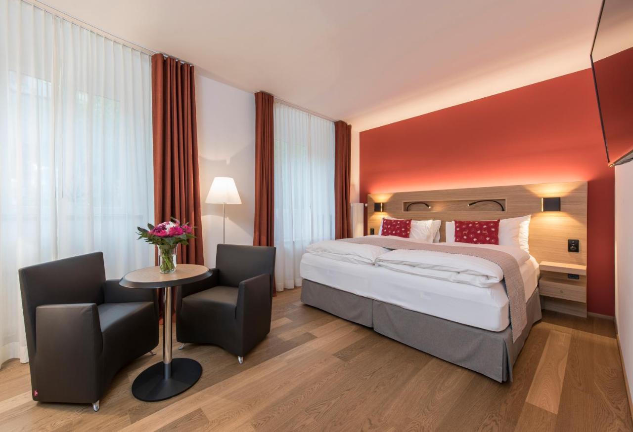 אנדר Hotel Fravi מראה חיצוני תמונה