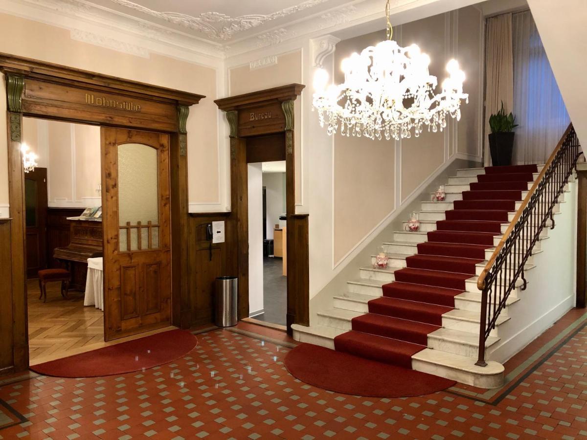 אנדר Hotel Fravi מראה חיצוני תמונה
